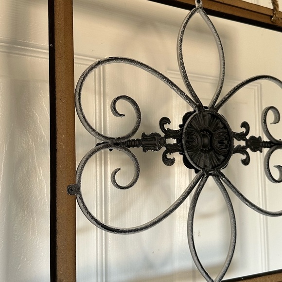 Chic Rustic White Metal Wall Decor for a Timeless Home Ambiance Wall Art - Picture 7 of 7